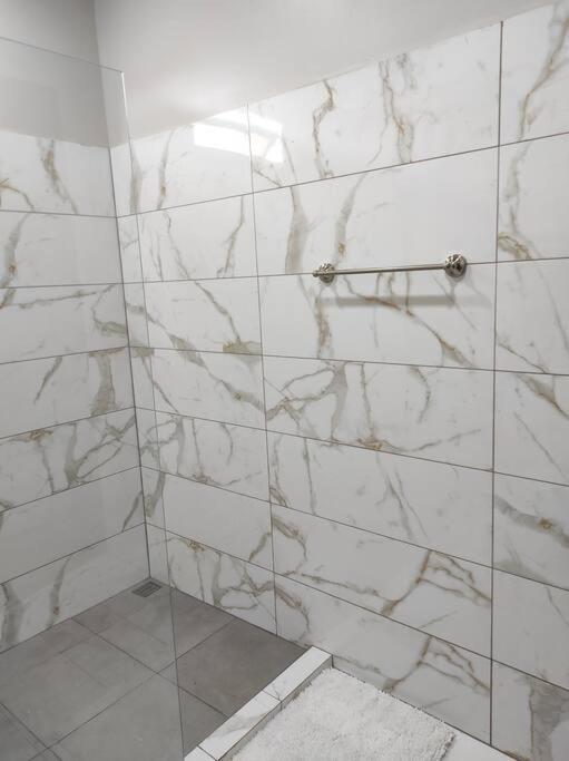 Mandy Loft -40mb Wifi -8 Miles From La Fortuna Apartment *