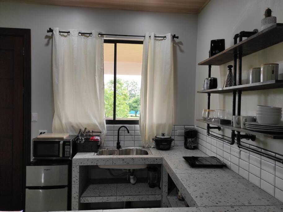 Mandy Loft -40mb Wifi -8 Miles From La Fortuna Apartment *